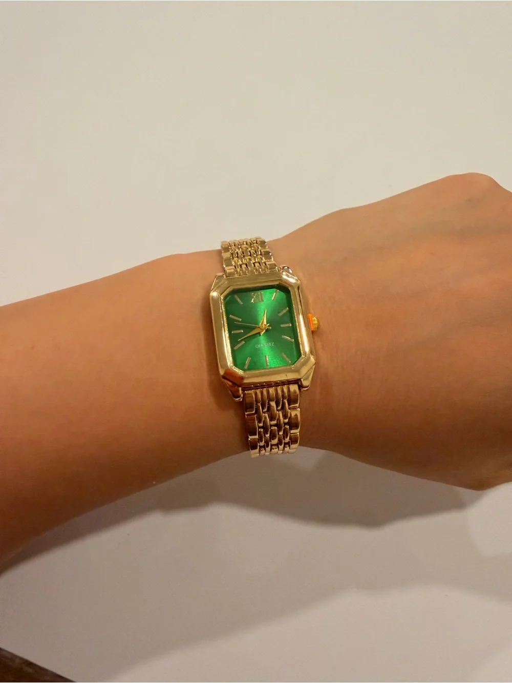 Quartz Gold-Tone Women's Bracelet Watch with Green Dial